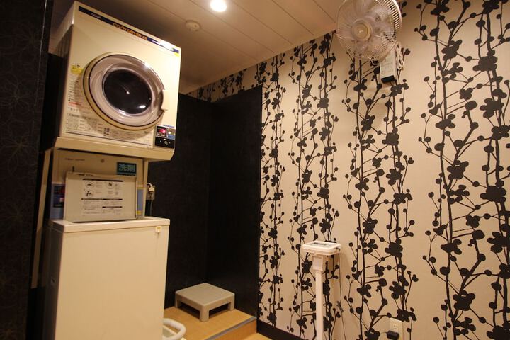 Room 44 of 63