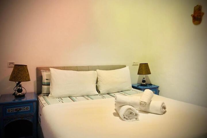 Room 10 of 51