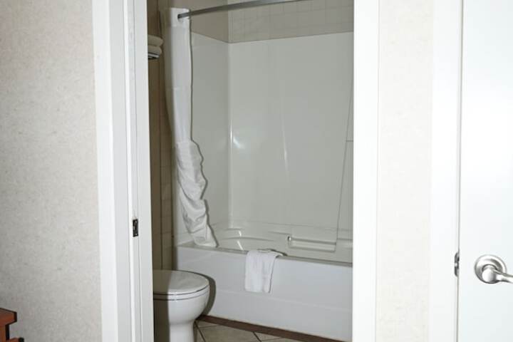 Room 48 of 83
