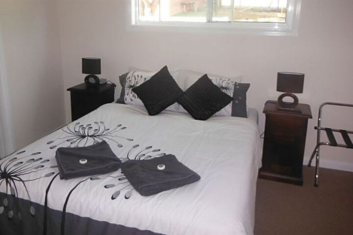 Room 2 of 39