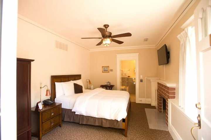 Room 18 of 47