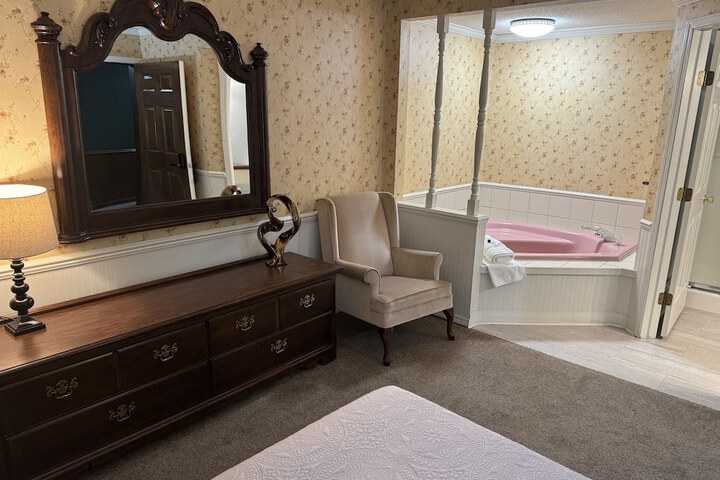 Standard | King Bed (15 of 27)