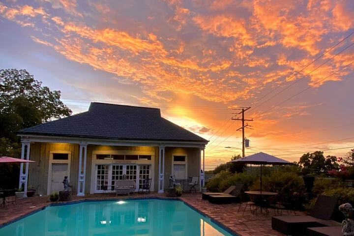 Pool 70 of 153