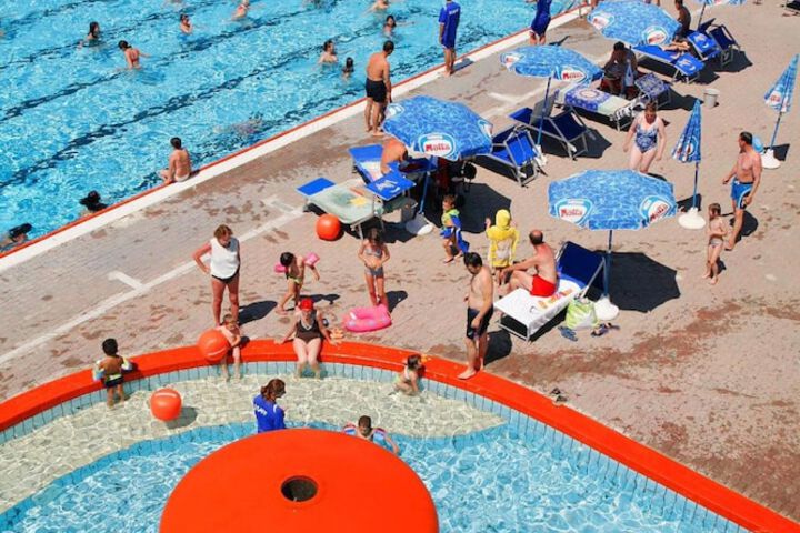 Pool 27 of 66