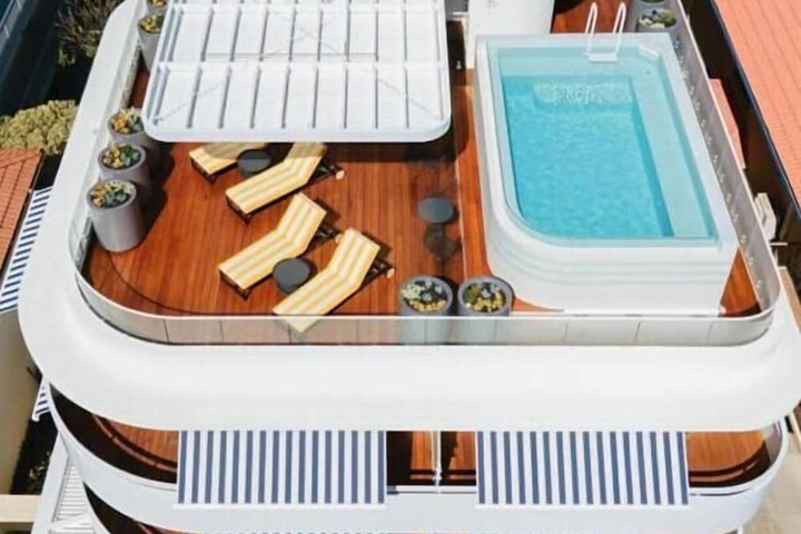 Pool 59 of 76
