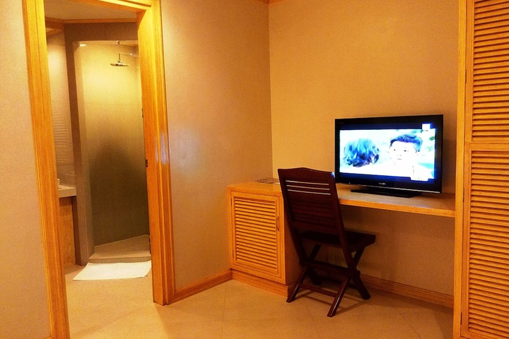 Room 14 of 41