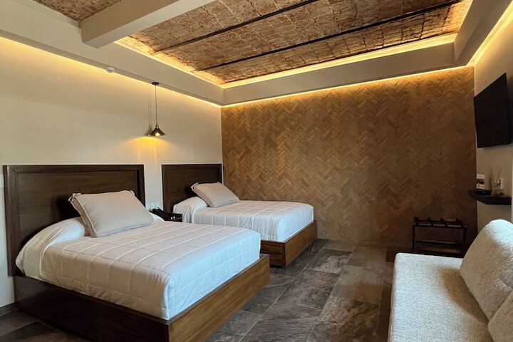 Room 49 of 81