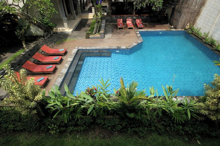 Pool 37 of 66