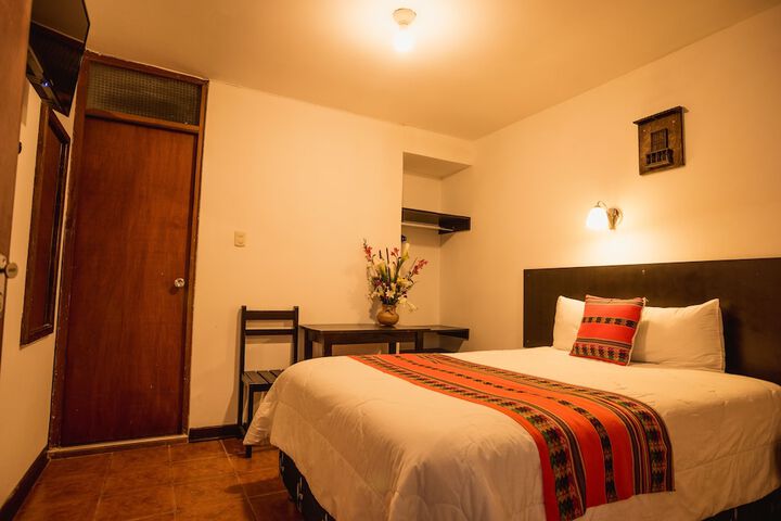 Room 2 of 52