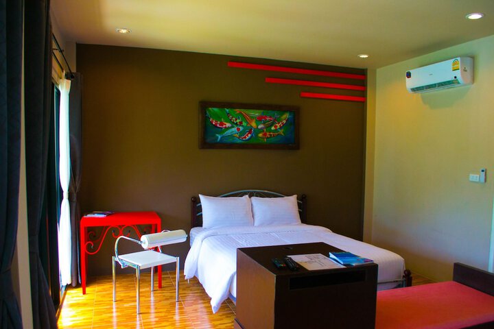 Room 6 of 64