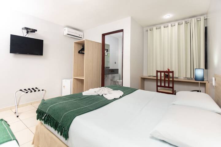 Room 8 of 35