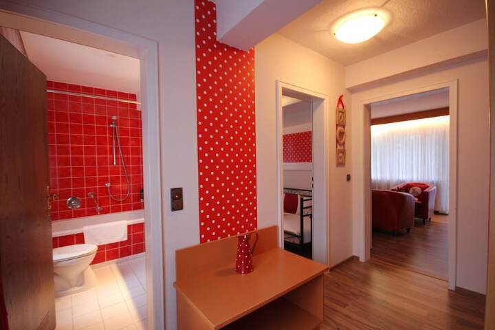 Room 17 of 25