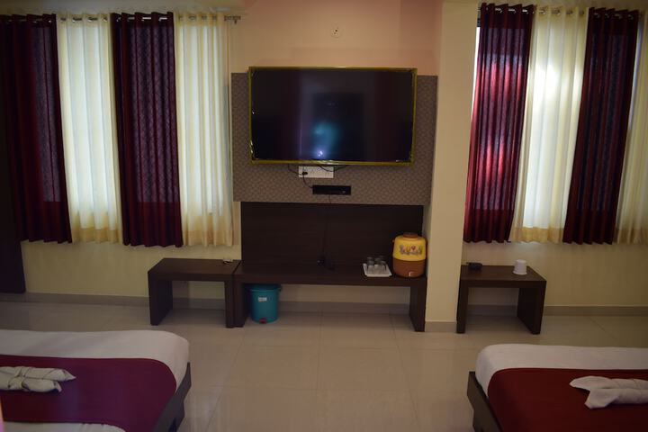 Room 10 of 40