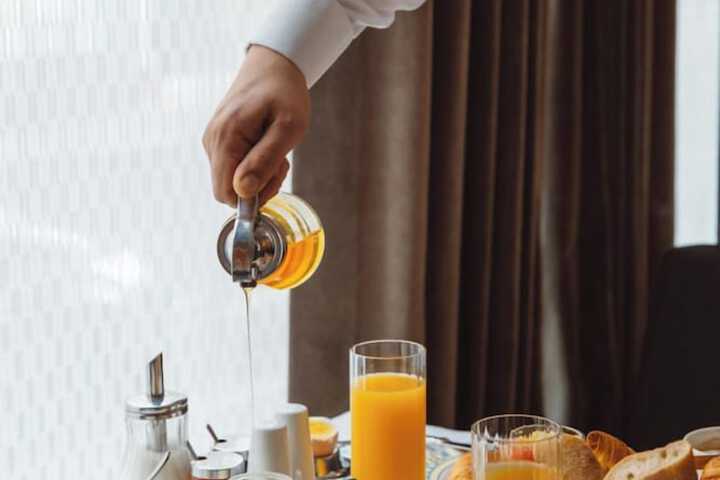 Breakfast/Coffee Service 69 of 101