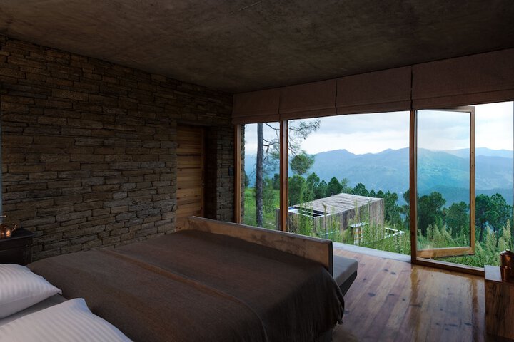 Room 5 of 15
