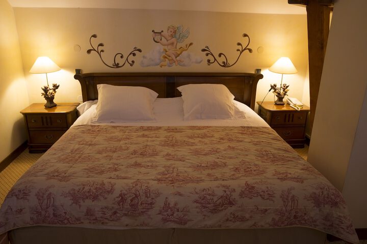 Room 10 of 63
