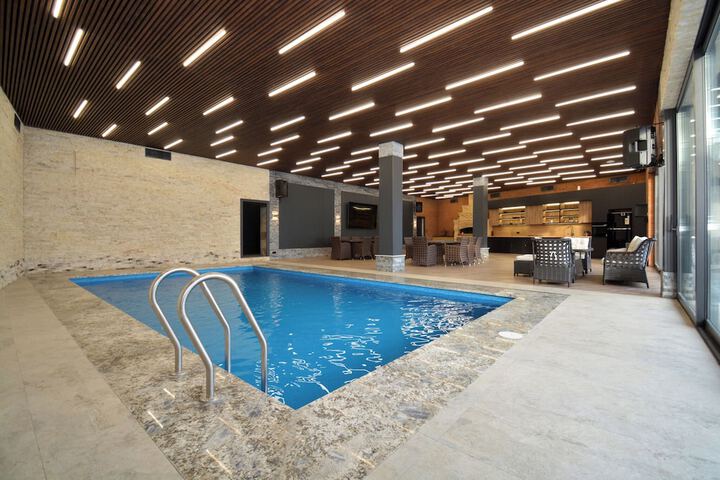 Pool 57 of 76