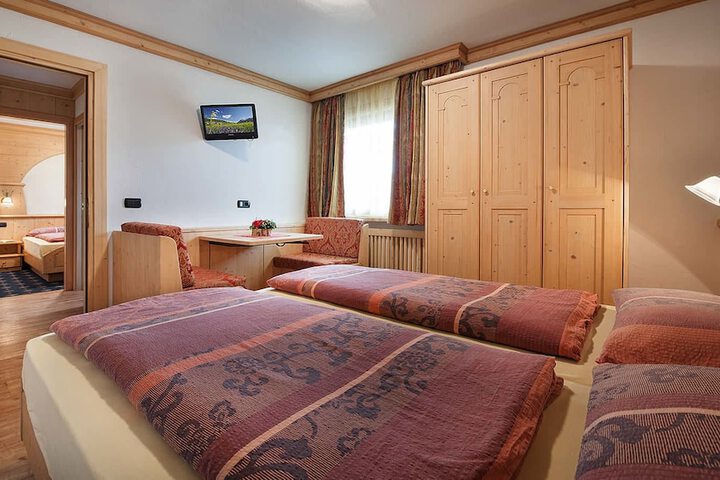Room 5 of 24