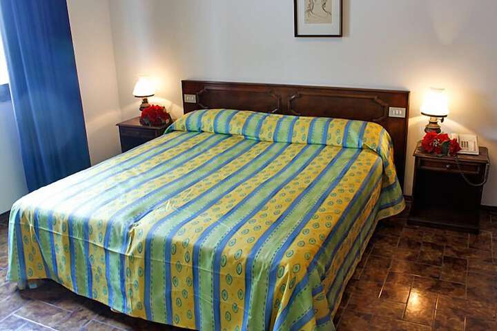 Room 22 of 67