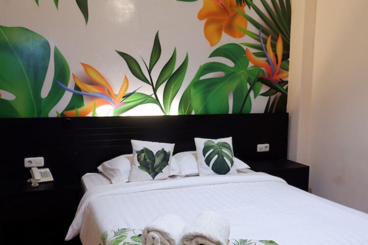 Room 6 of 21