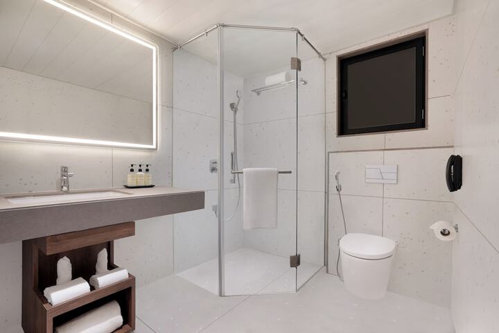 Room 20 of 32