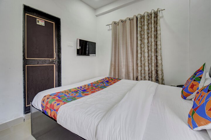 Room 14 of 22