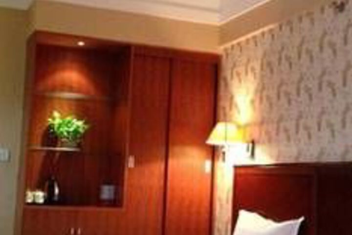 Room 31 of 43