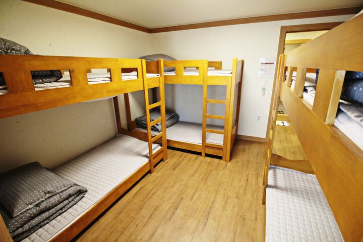 Room 30 of 90
