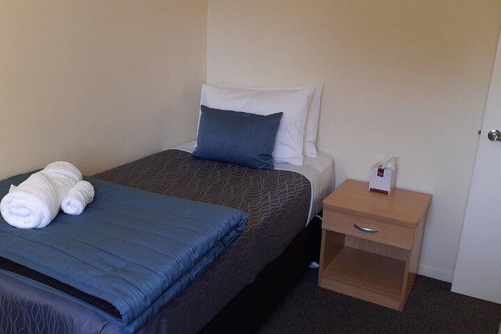 Room 3 of 46