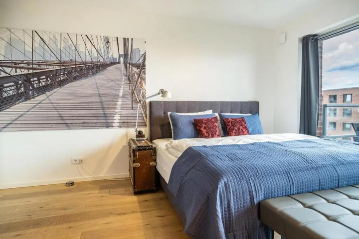 Room 5 of 13