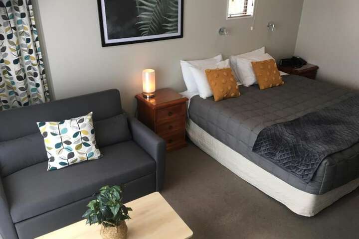 Room 8 of 37