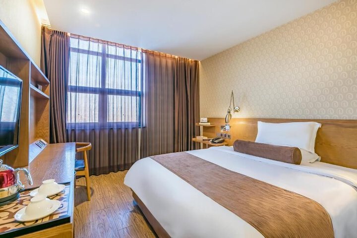 Room 20 of 44