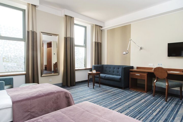 Room 19 of 89
