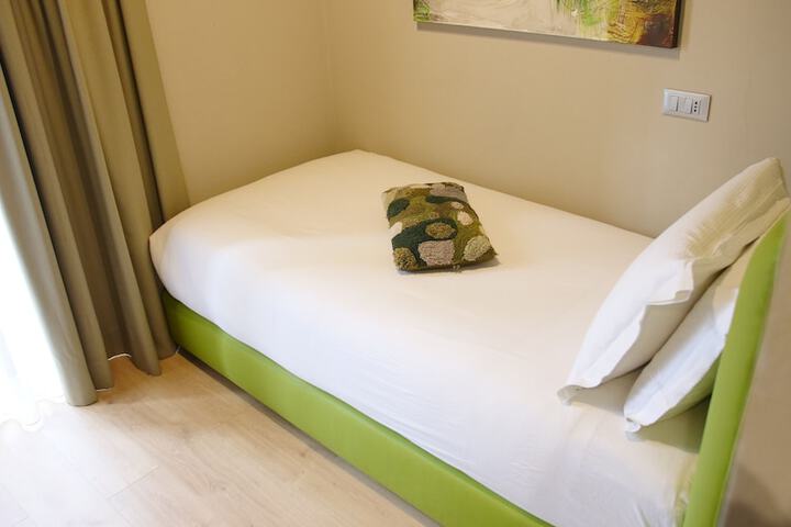 Room 34 of 88
