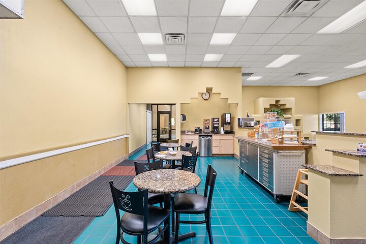 Breakfast/Coffee Service 29 of 36