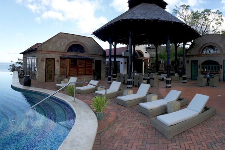 Pool 51 of 108