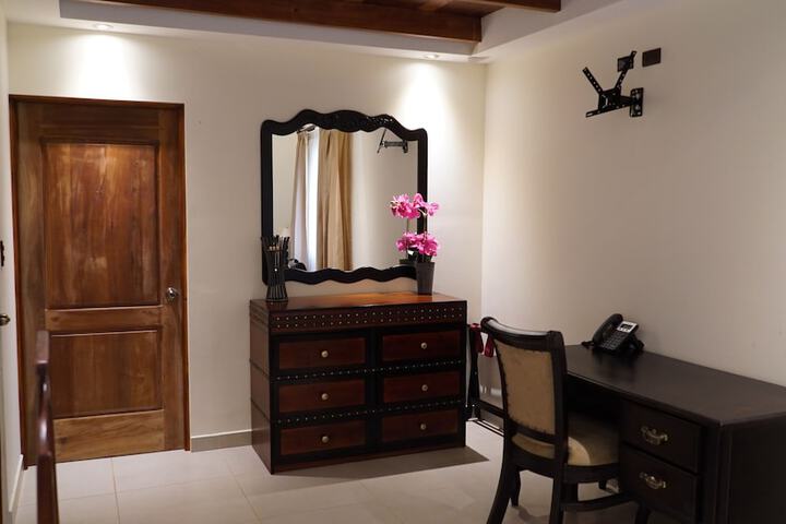 Room 2 of 38