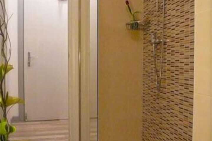 Room 15 of 43