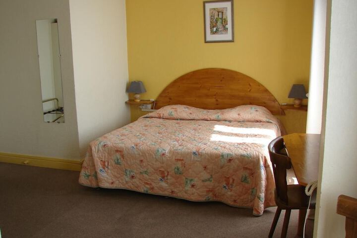 Room 18 of 43
