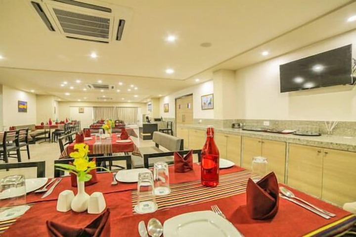 Dining Photos