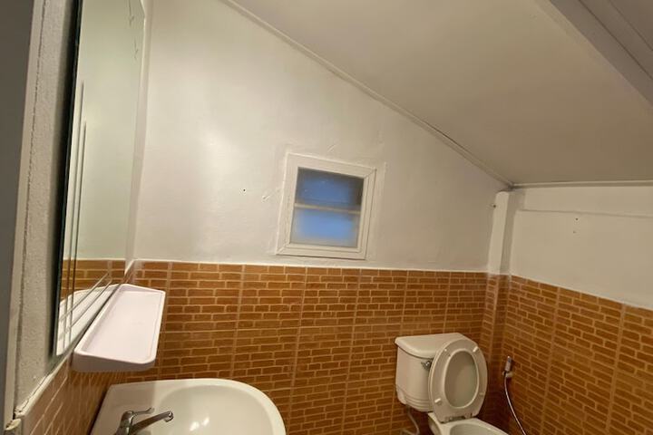Room 58 of 181