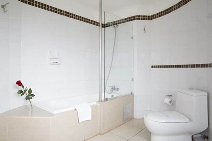 Bath Interior