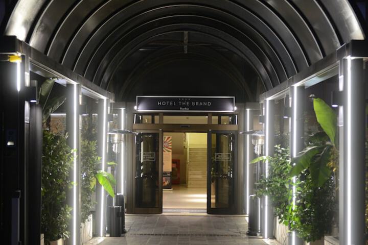 Hotel 53 of 54