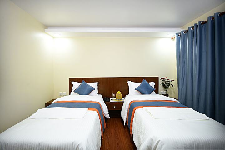 Room 6 of 29