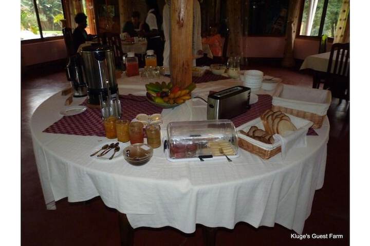 Breakfast/Coffee Service 29 of 47