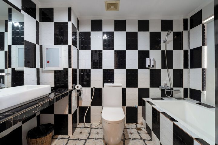 Room 42 of 65