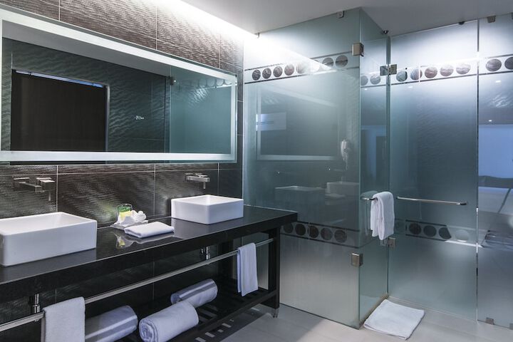 Clean Restrooms