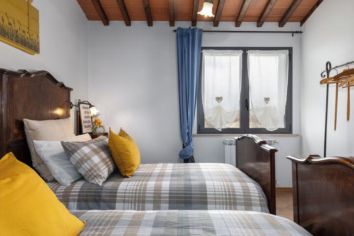 Room 38 of 149