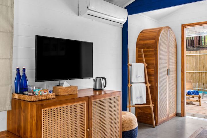 Room 17 of 47