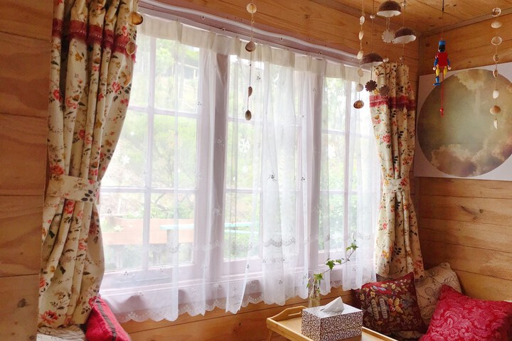 Room 4 of 80
